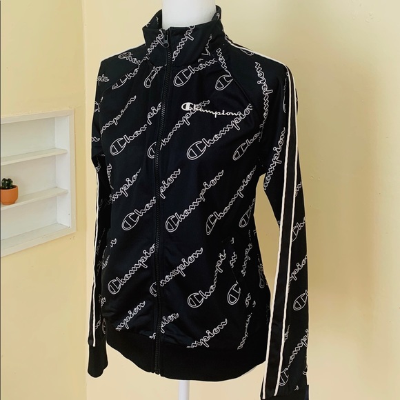 CHAMPION - Picture 1 of 7